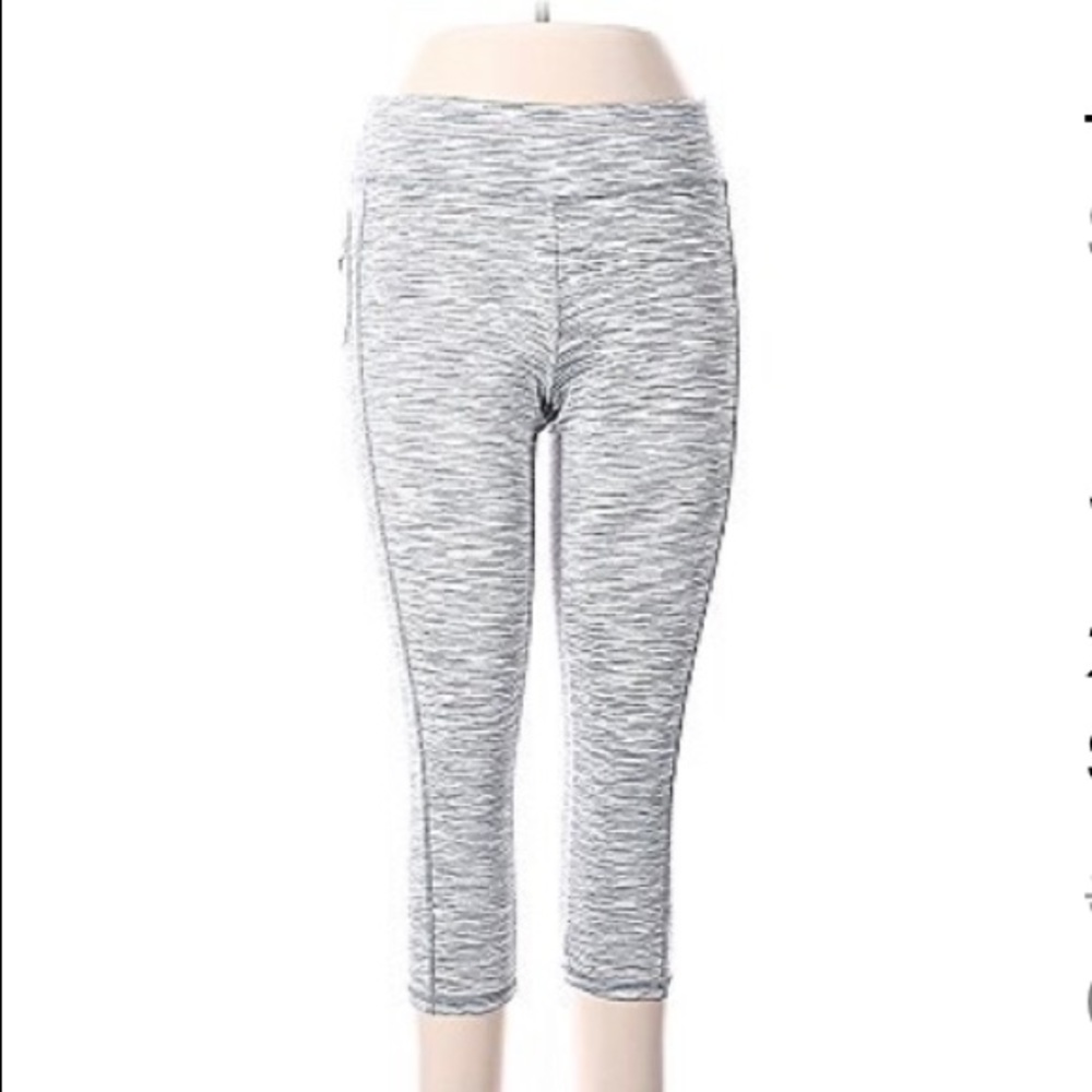 DANSKIN CROP LEGGINGS